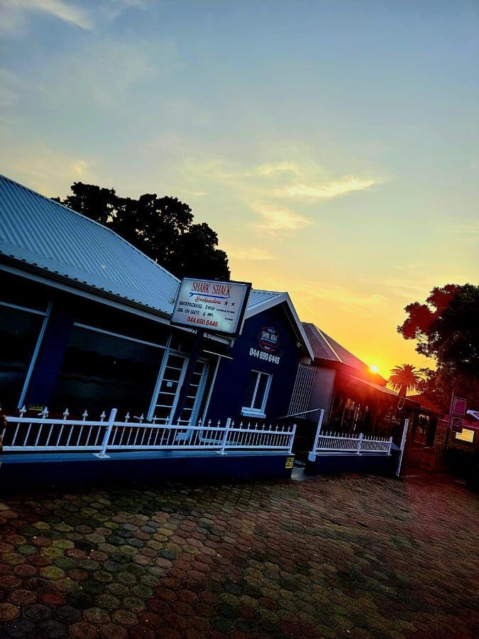 Hostel Shark Shack Backpackers Mossel Bay Exterior foto